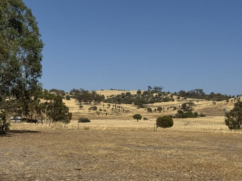 30 Simmons Road, Beverley WA 6304