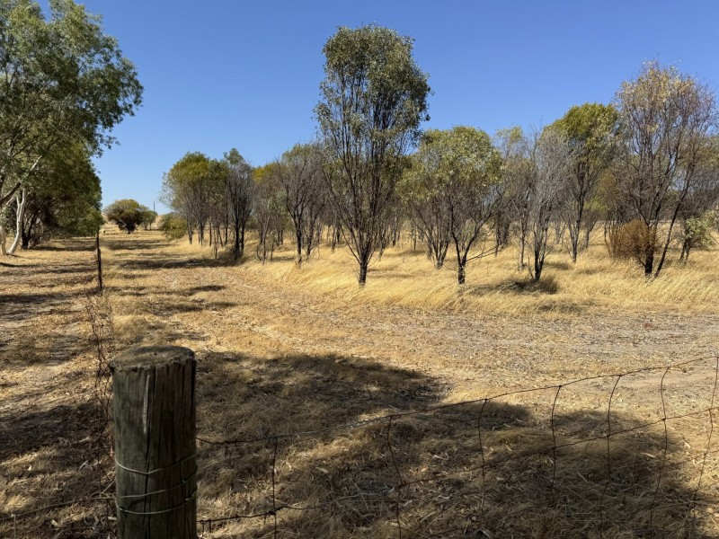 30 Simmons Road, Beverley WA 6304