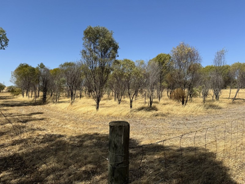 30 Simmons Road, Beverley WA 6304