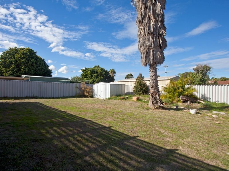 18 Dampier Loop, Mirrabooka WA 6061