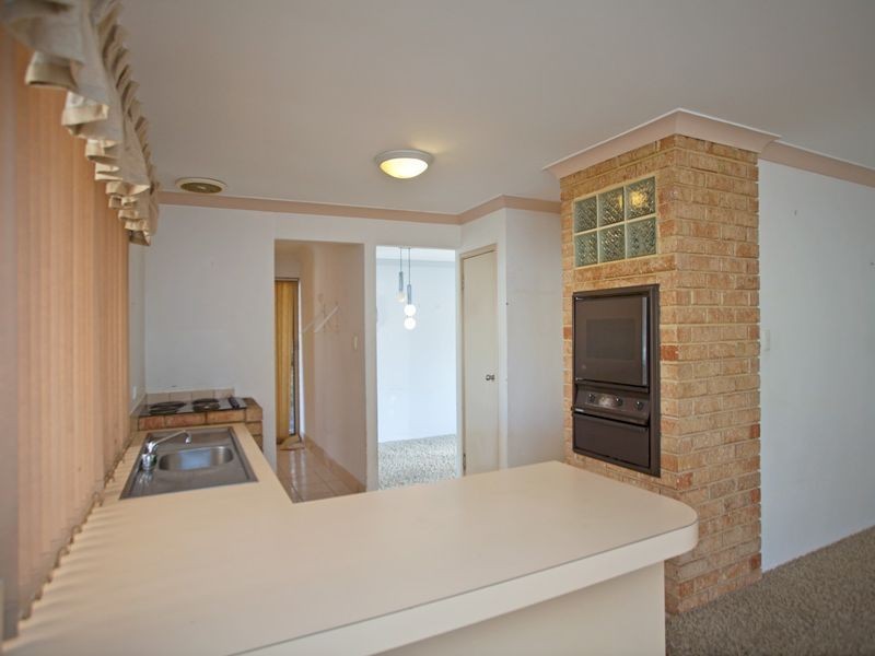 18 Dampier Loop, Mirrabooka WA 6061