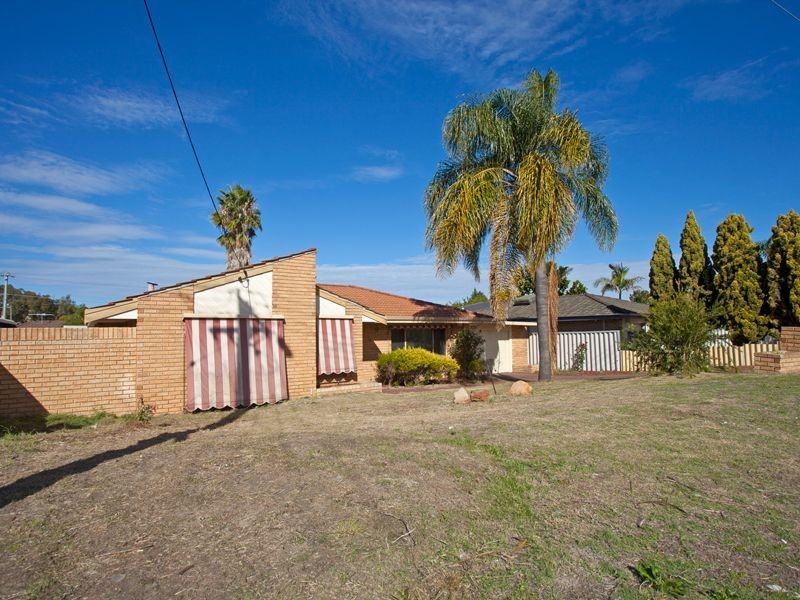 18 Dampier Loop, Mirrabooka WA 6061