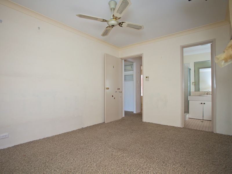 18 Dampier Loop, Mirrabooka WA 6061