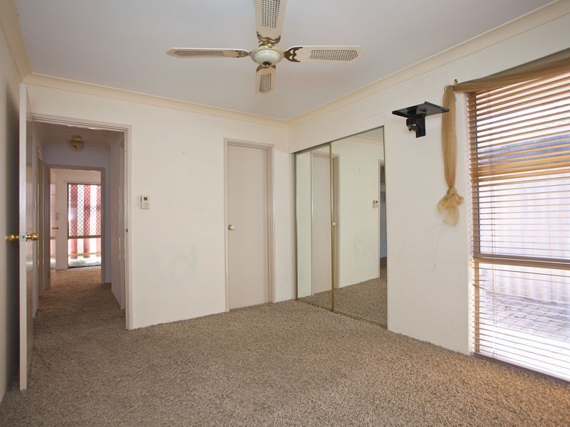 18 Dampier Loop, Mirrabooka WA 6061