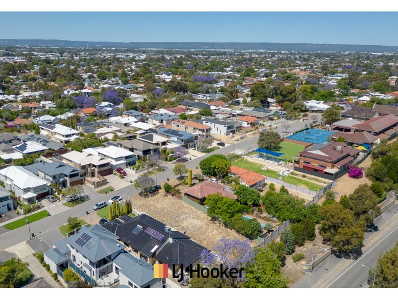 14 Gladstone Road, Rivervale WA 6103