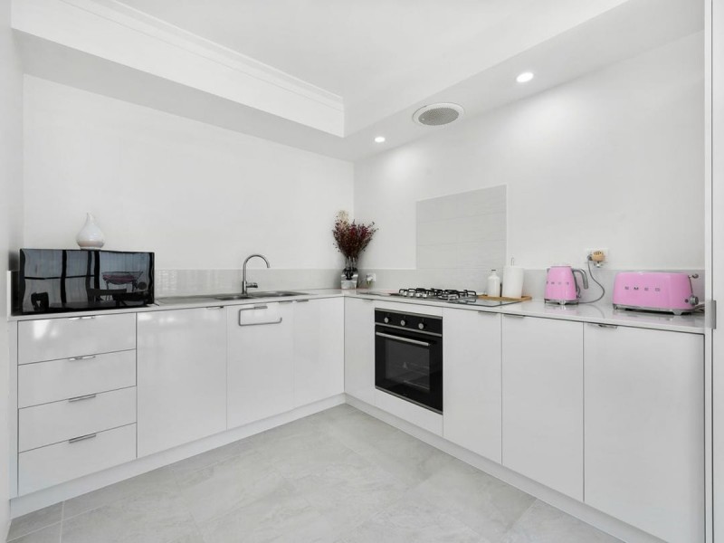 14B Allinson Dr, Girrawheen WA 6064