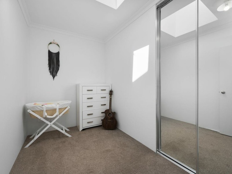 14B Allinson Dr, Girrawheen WA 6064