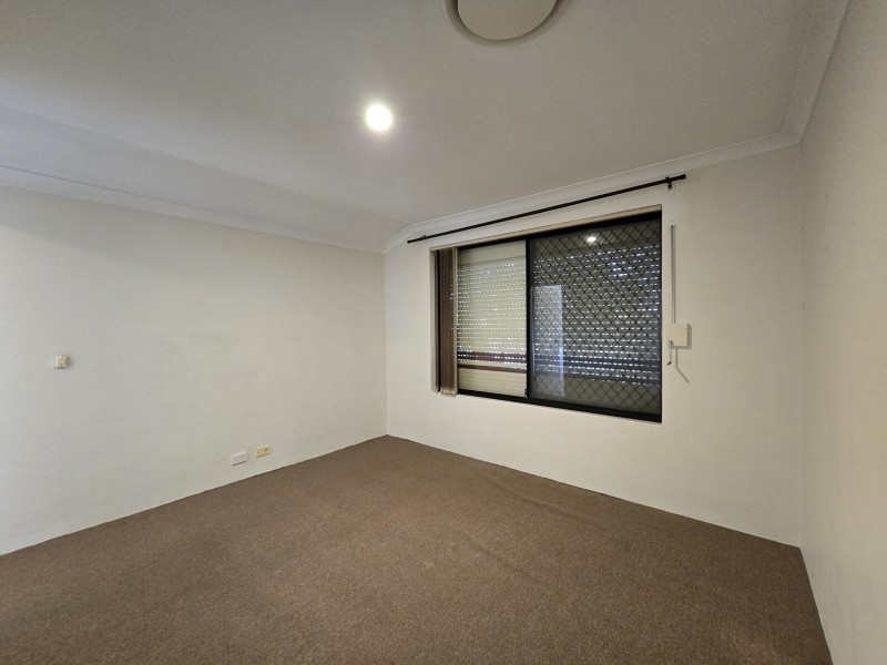 12 Tarner Crt, Balga WA 6061