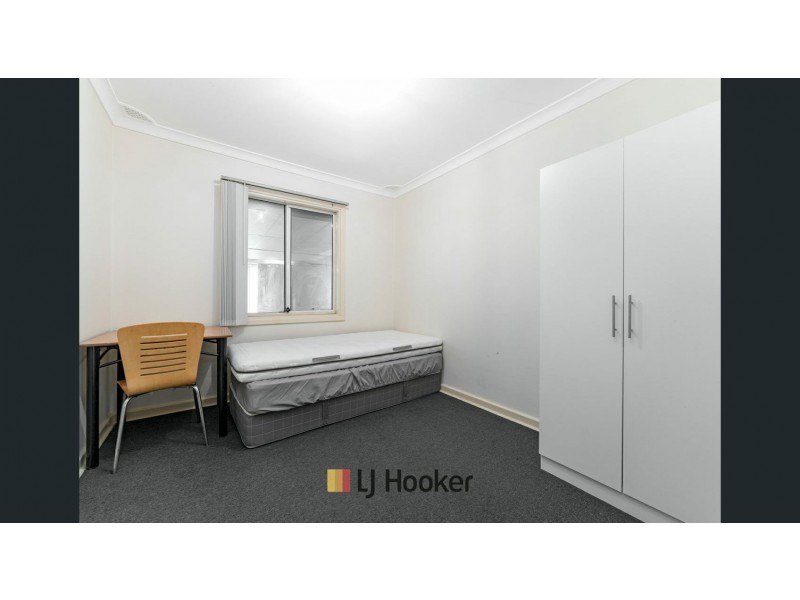 29 Montrose Avenue, Girrawheen WA 6064