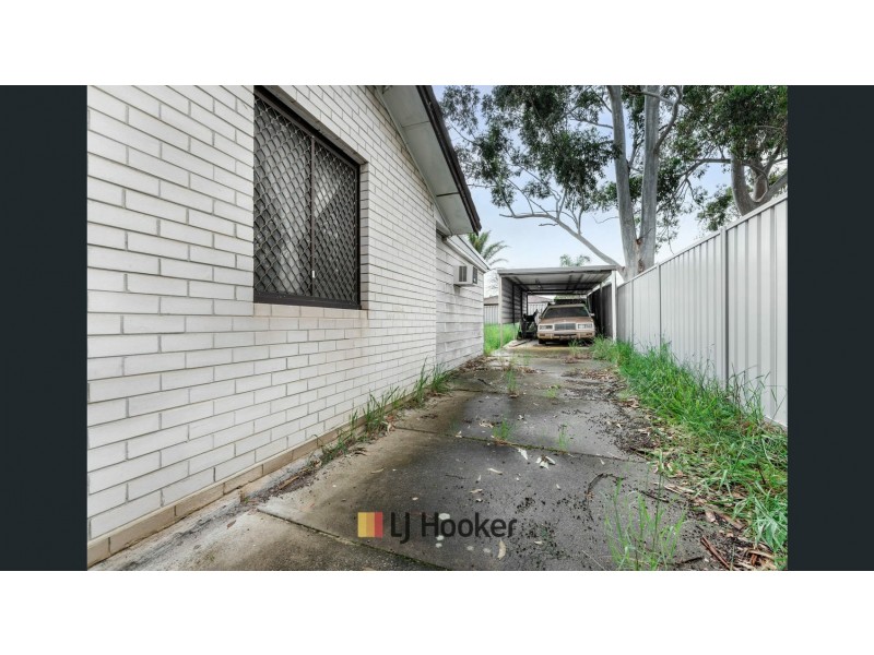 29 Montrose Avenue, Girrawheen WA 6064