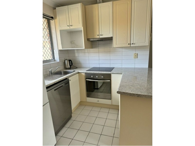 8/204 Royal St, Yokine WA 6060