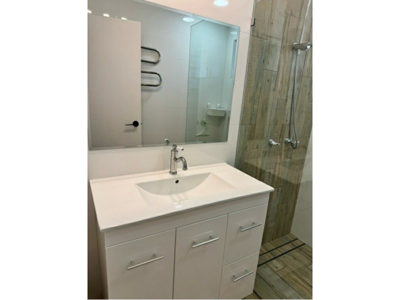 8/204 Royal St, Yokine WA 6060