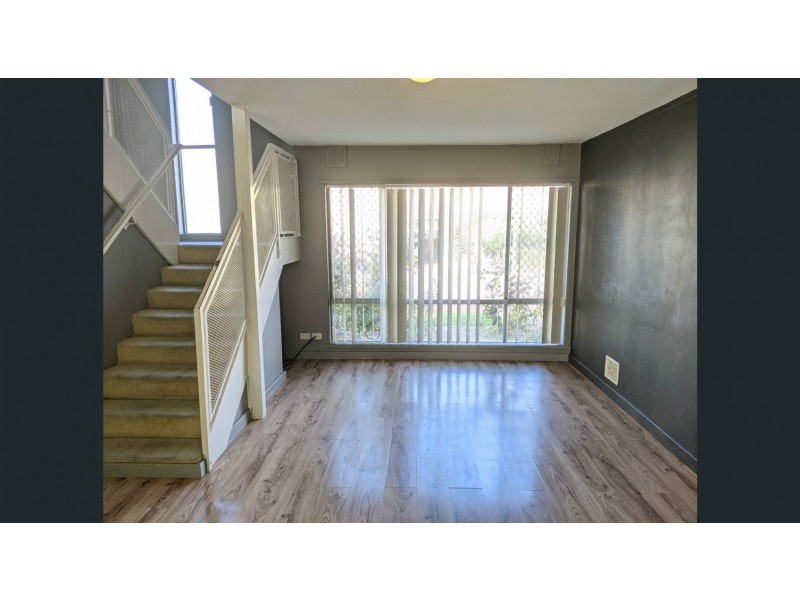 6/69 Tendring Way, Girrawheen WA 6064