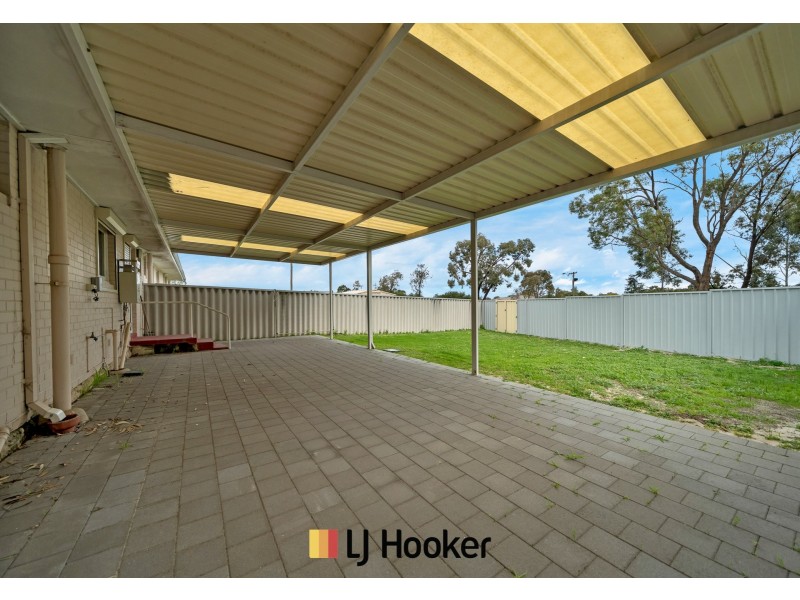 44 Stebbing Way, Girrawheen WA 6064