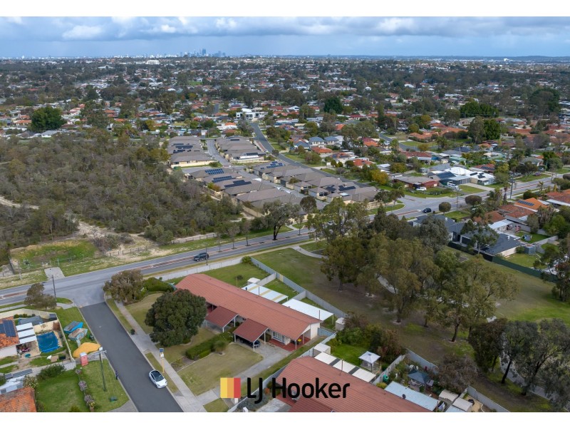 44 Stebbing Way, Girrawheen WA 6064