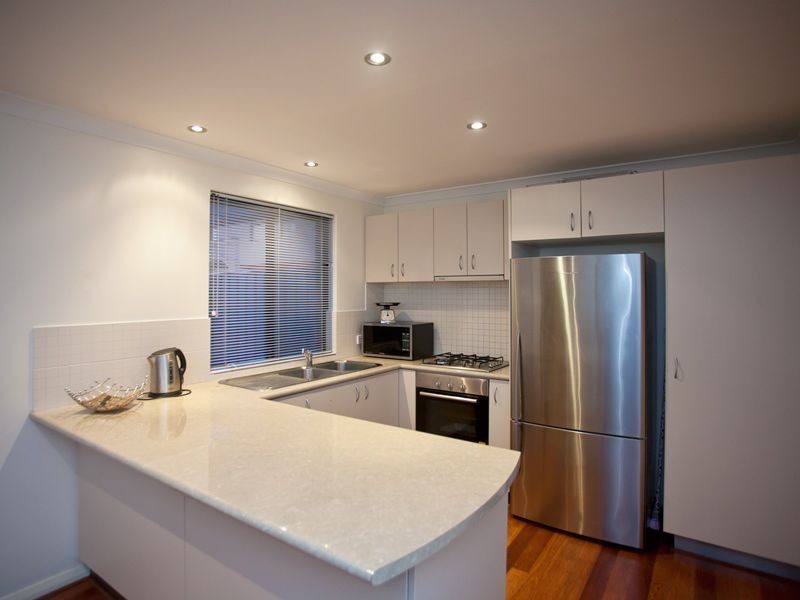 D/7 May Court, Nollamara WA 6061