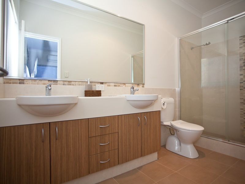 D/7 May Court, Nollamara WA 6061