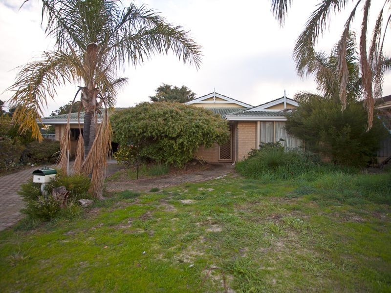 15 Adria Road, Alexander Heights WA 6064