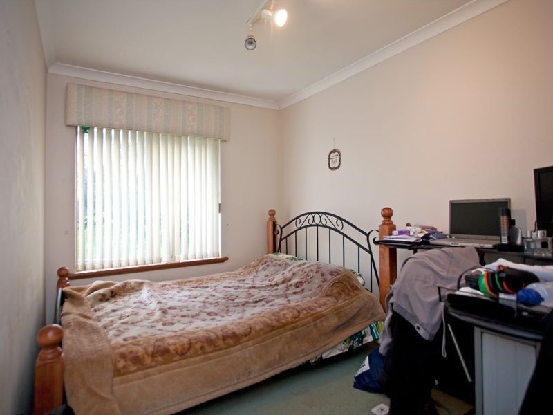 15 Adria Road, Alexander Heights WA 6064