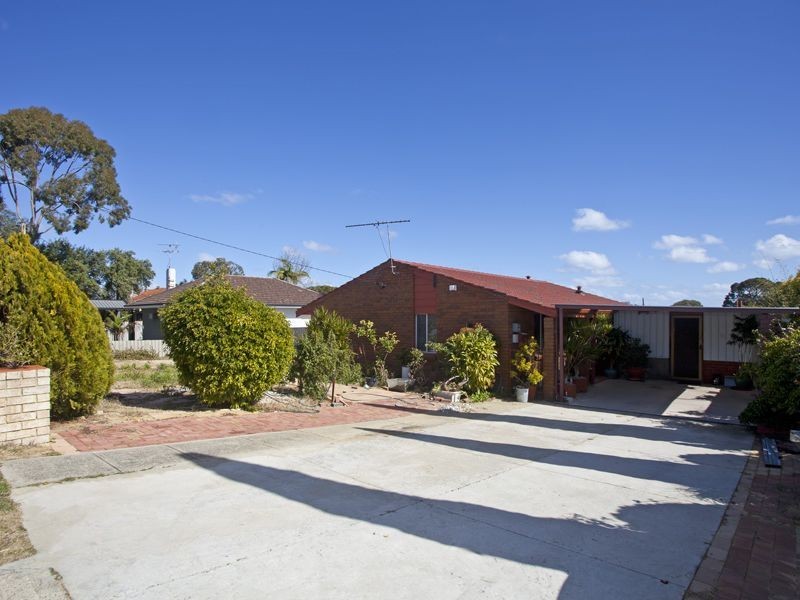 15 Mentone Road, Balga WA 6061