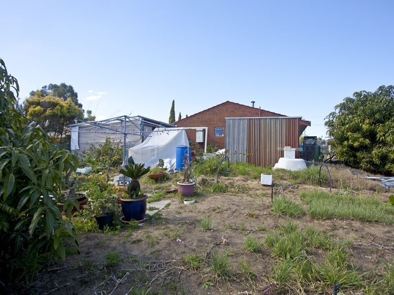 15 Mentone Road, Balga WA 6061