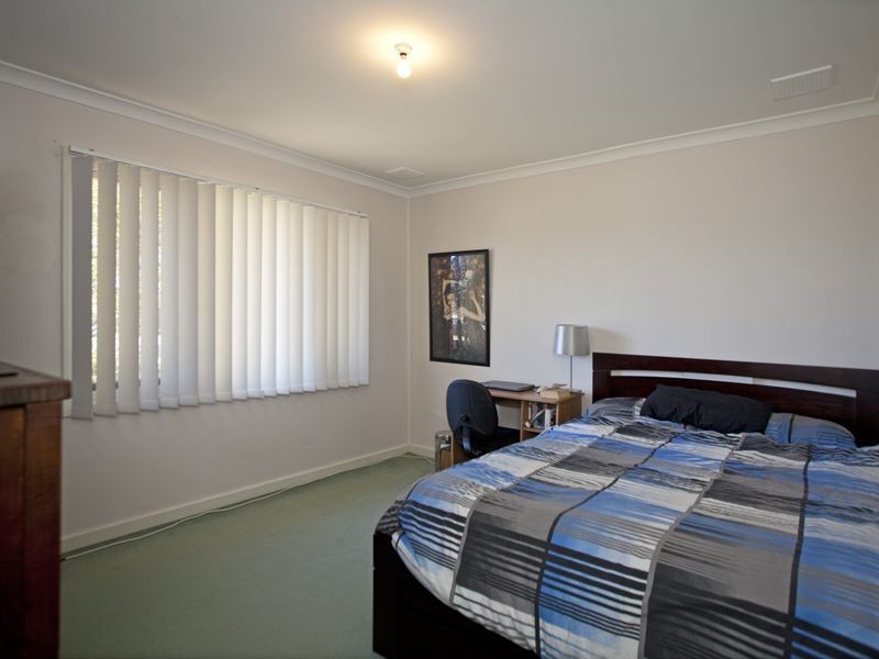 65 Amberton Avenue, Girrawheen WA 6064