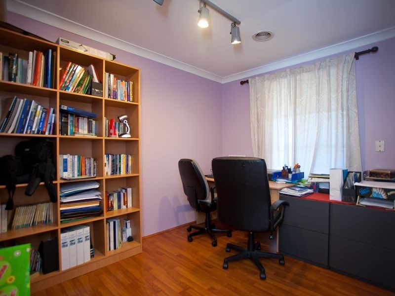 2 Crest Grove, Ballajura WA 6066