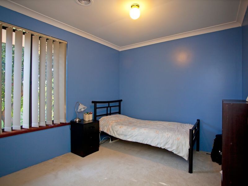 2 Crest Grove, Ballajura WA 6066