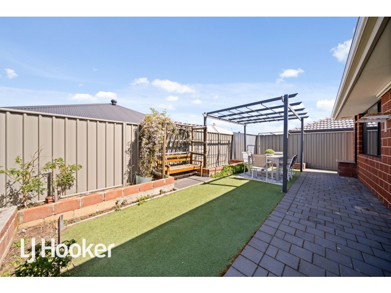 9 Harrogate Road, Wellard WA 6170