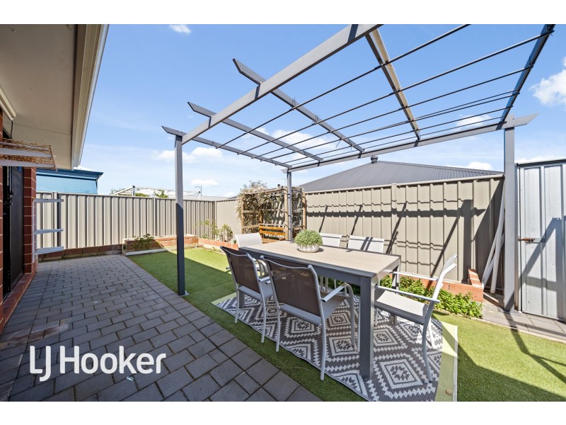 9 Harrogate Road, Wellard WA 6170