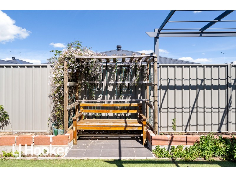 9 Harrogate Road, Wellard WA 6170