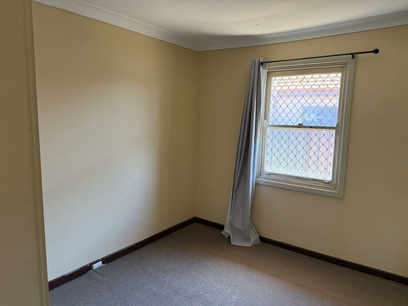 26 Mereworth Ave, Girrawheen WA 6064