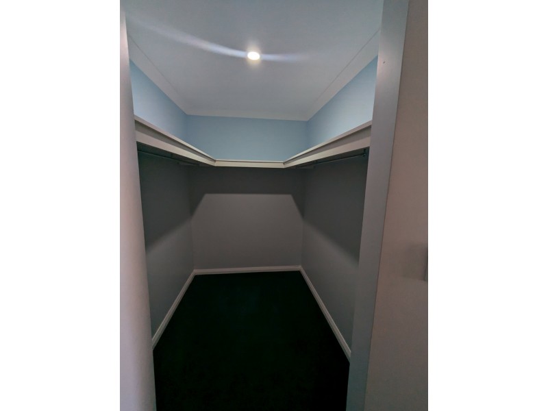 283 Grandis Blvd, Banksia Grove WA 6031