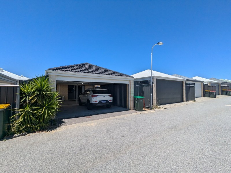 283 Grandis Blvd, Banksia Grove WA 6031