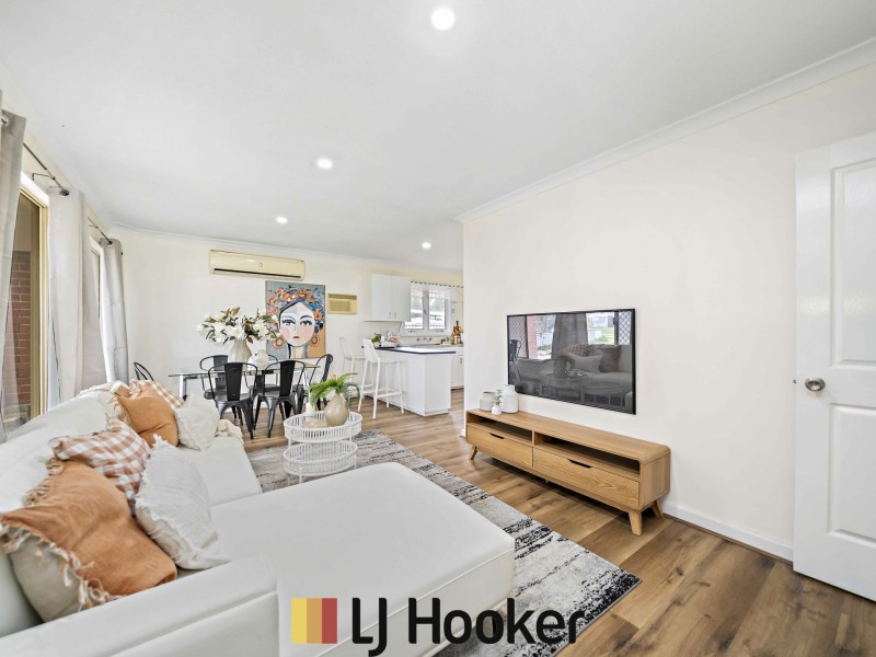 288 Marangaroo Dr, Koondoola WA 6064