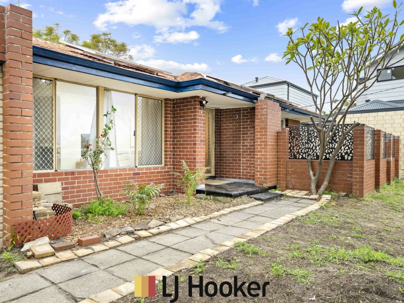 288 Marangaroo Dr, Koondoola WA 6064