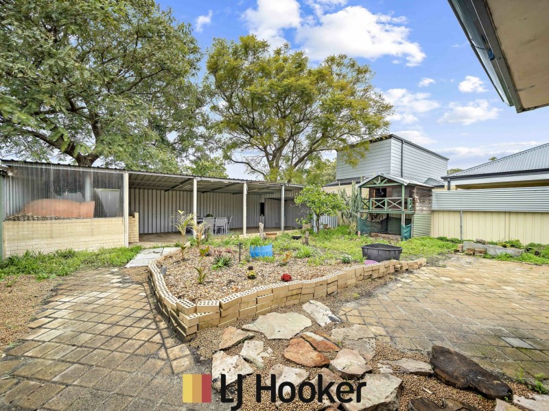 288 Marangaroo Dr, Koondoola WA 6064