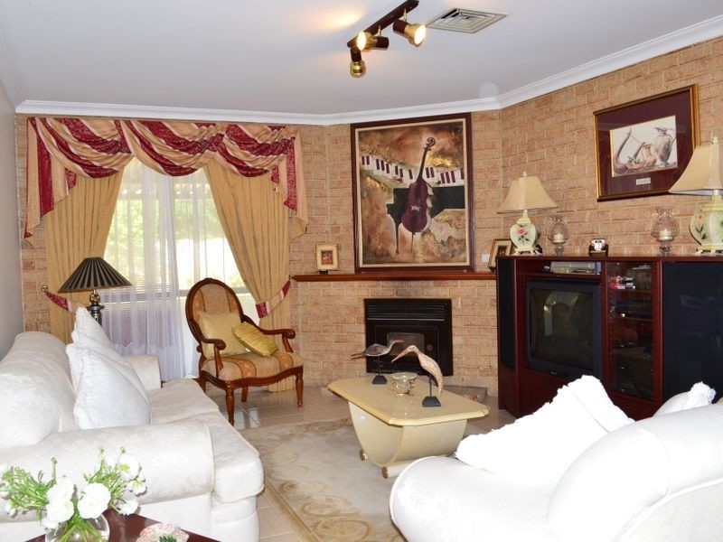 19 Bluebay Hill, Ballajura WA 6066