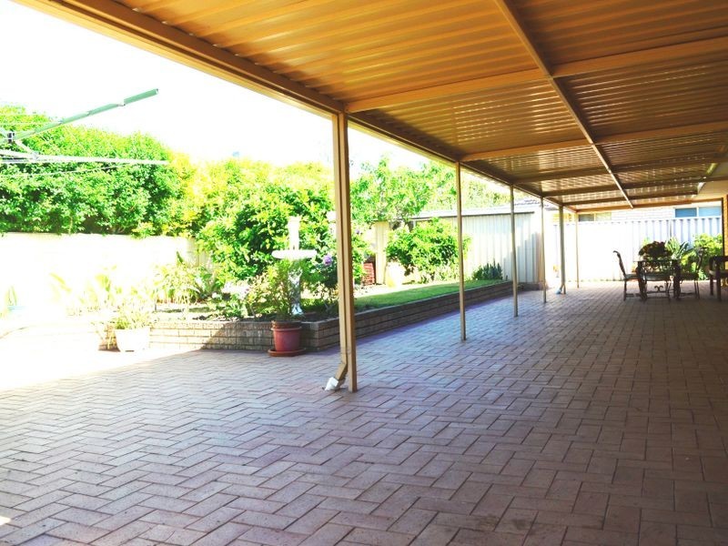 19 Bluebay Hill, Ballajura WA 6066