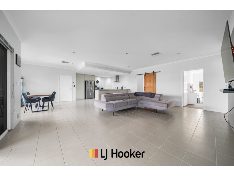 22 Monroe Cross, Aveley WA 6069