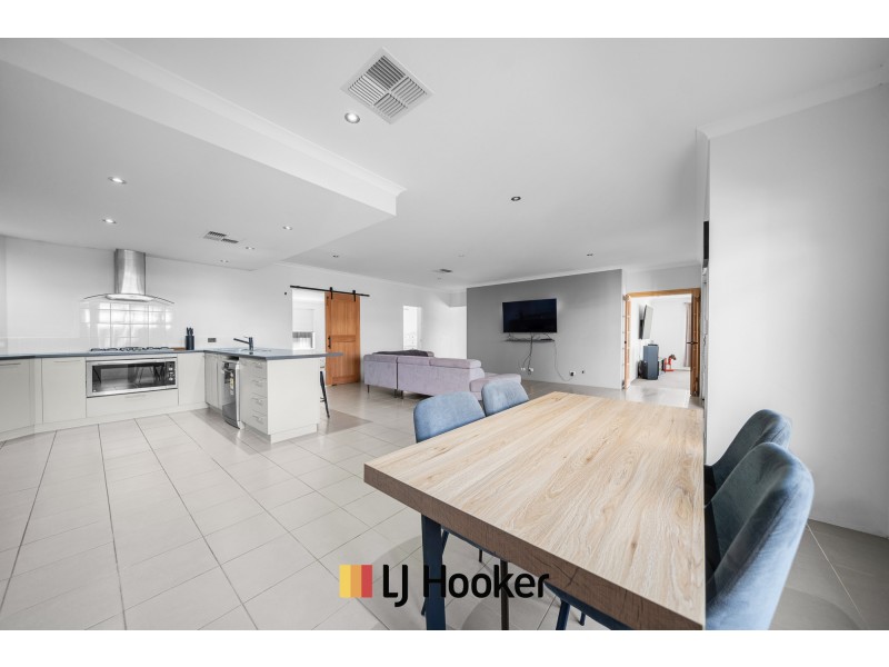 22 Monroe Cross, Aveley WA 6069