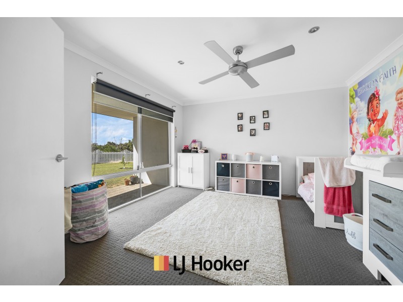 22 Monroe Cross, Aveley WA 6069