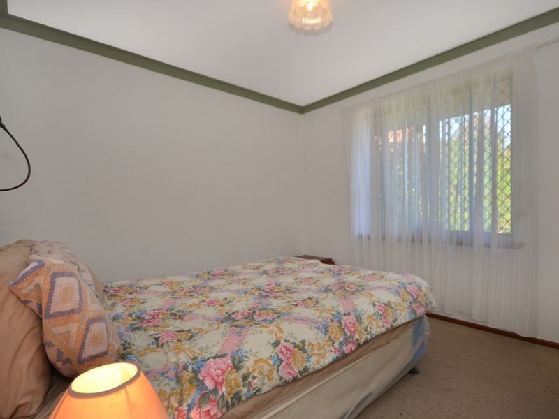 21 Montrose Avenue, Girrawheen WA 6064