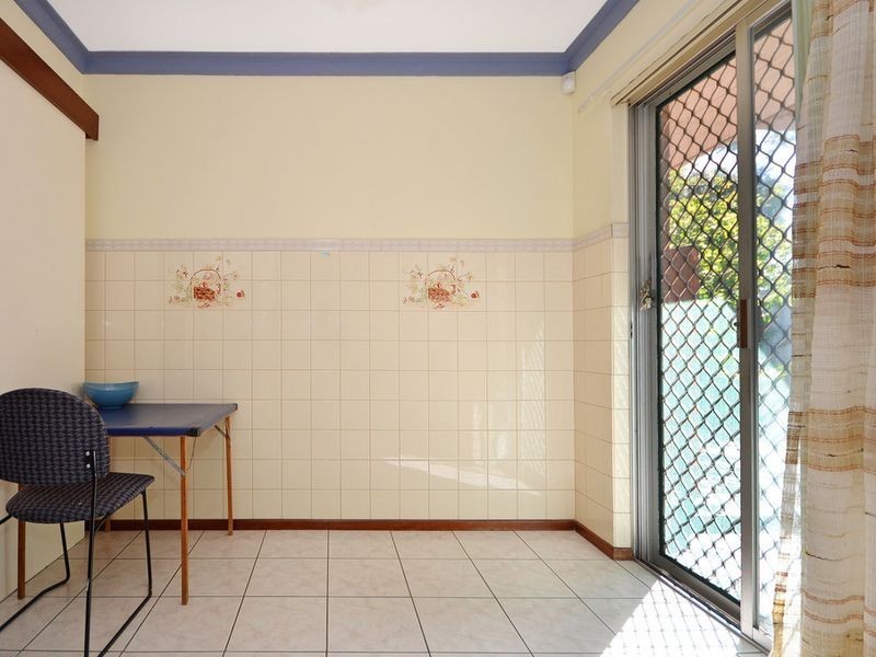 21 Montrose Avenue, Girrawheen WA 6064