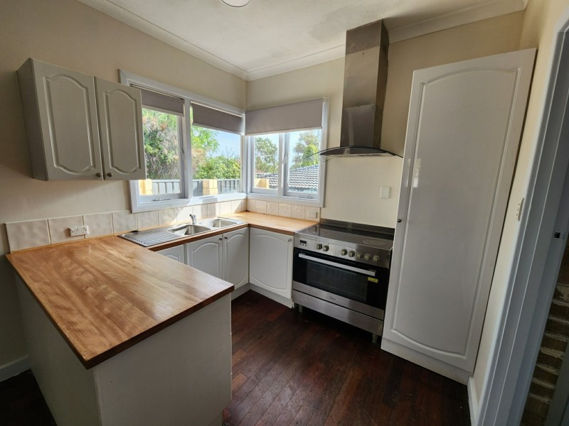 24 Manolas Way, Girrawheen WA 6064