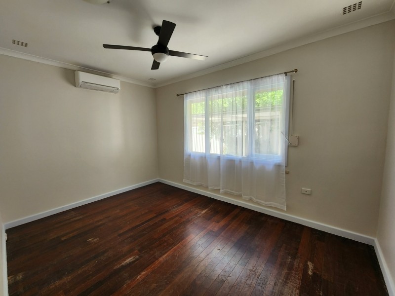 24 Manolas Way, Girrawheen WA 6064