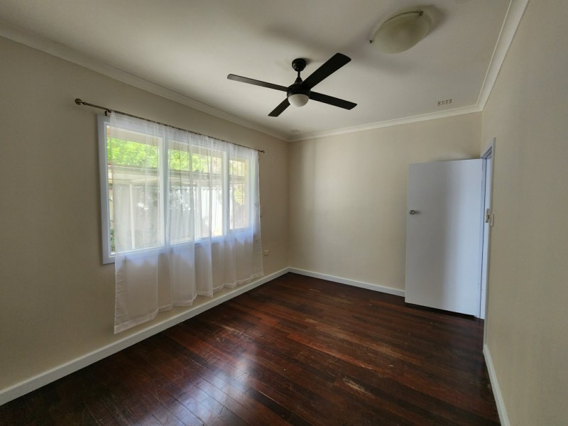 24 Manolas Way, Girrawheen WA 6064