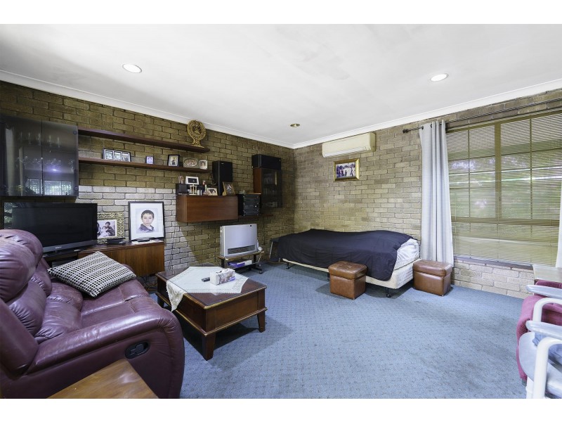 62 Corrington Circle, Nollamara WA 6061
