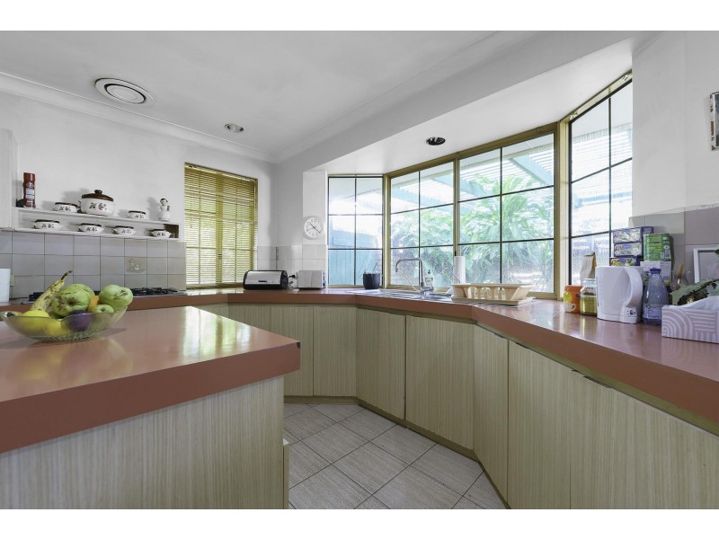 62 Corrington Circle, Nollamara WA 6061