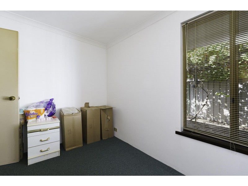 62 Corrington Circle, Nollamara WA 6061